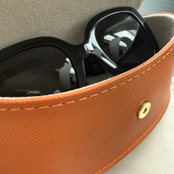 Tory Burch Black Sunglasses - Picture 8 of 10